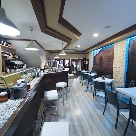 Hostal Julio Трухильо Экстерьер фото