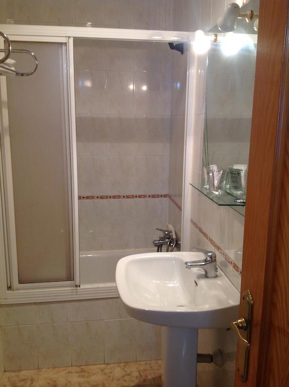 Hostal Julio Трухильо Экстерьер фото