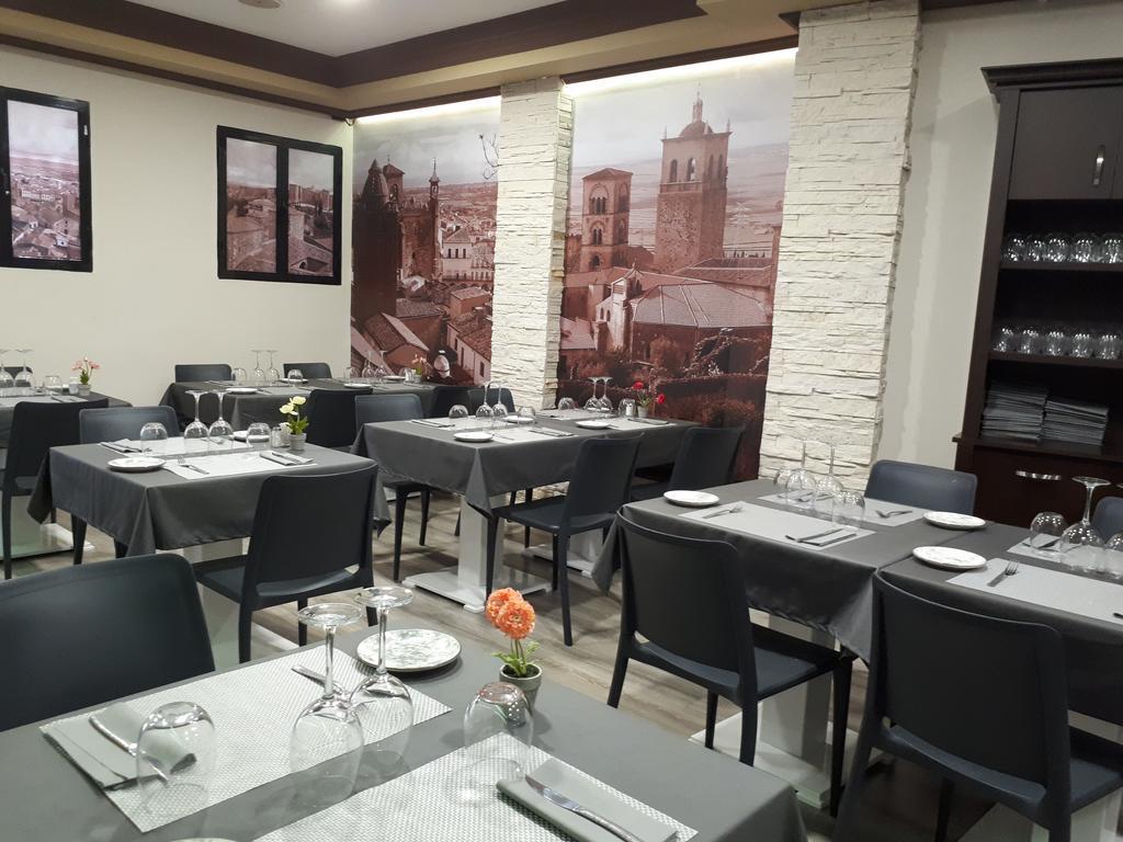 Hostal Julio Трухильо Экстерьер фото