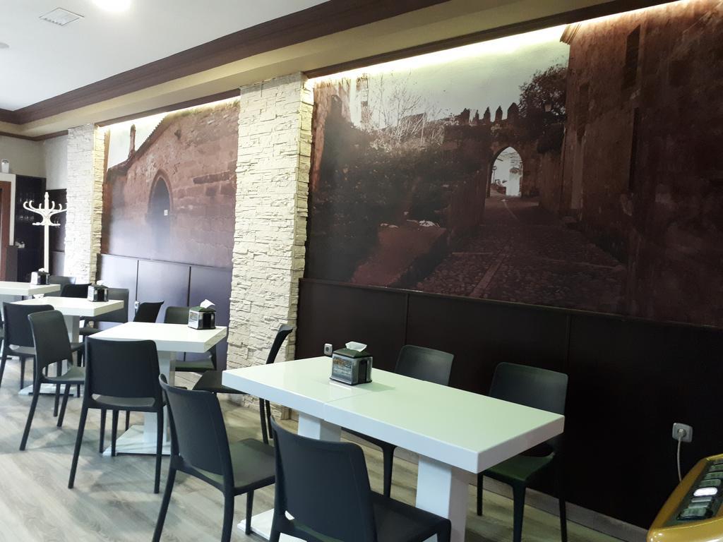 Hostal Julio Трухильо Экстерьер фото