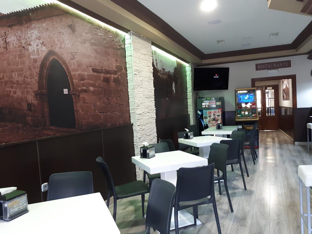 Hostal Julio Трухильо Экстерьер фото
