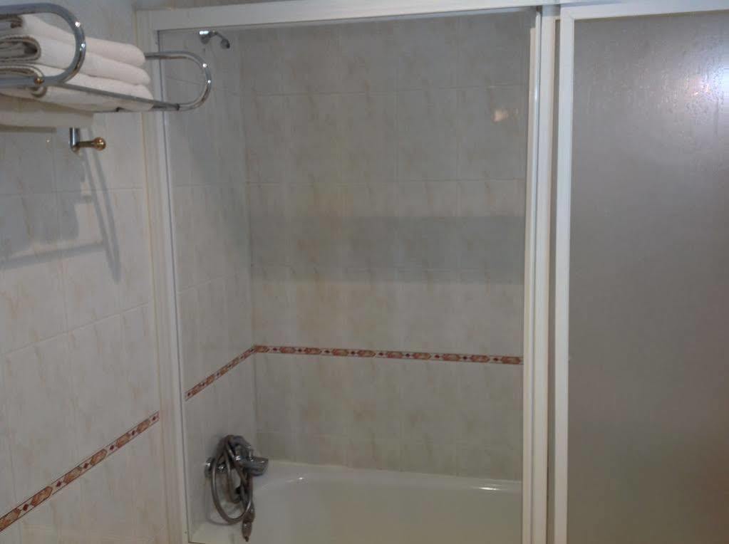 Hostal Julio Трухильо Экстерьер фото