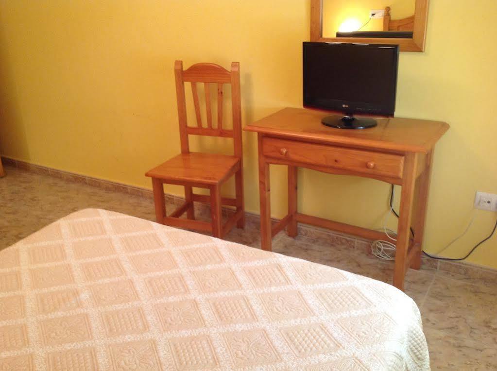 Hostal Julio Трухильо Экстерьер фото